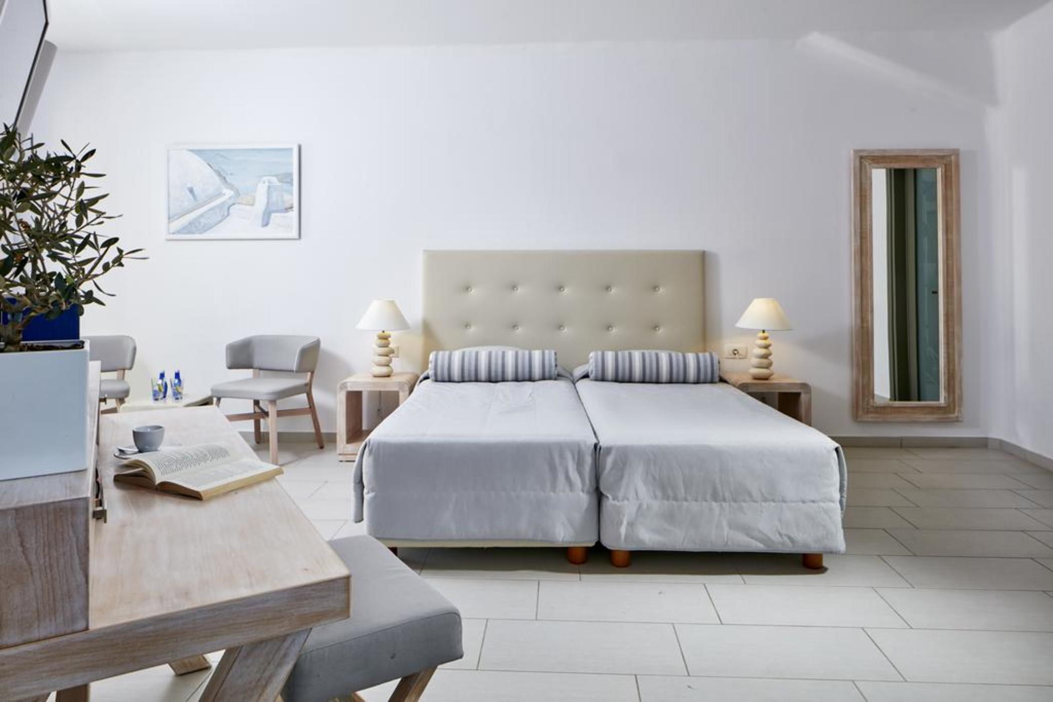 Aegean Plaza Hotel Kamári Екстериор снимка