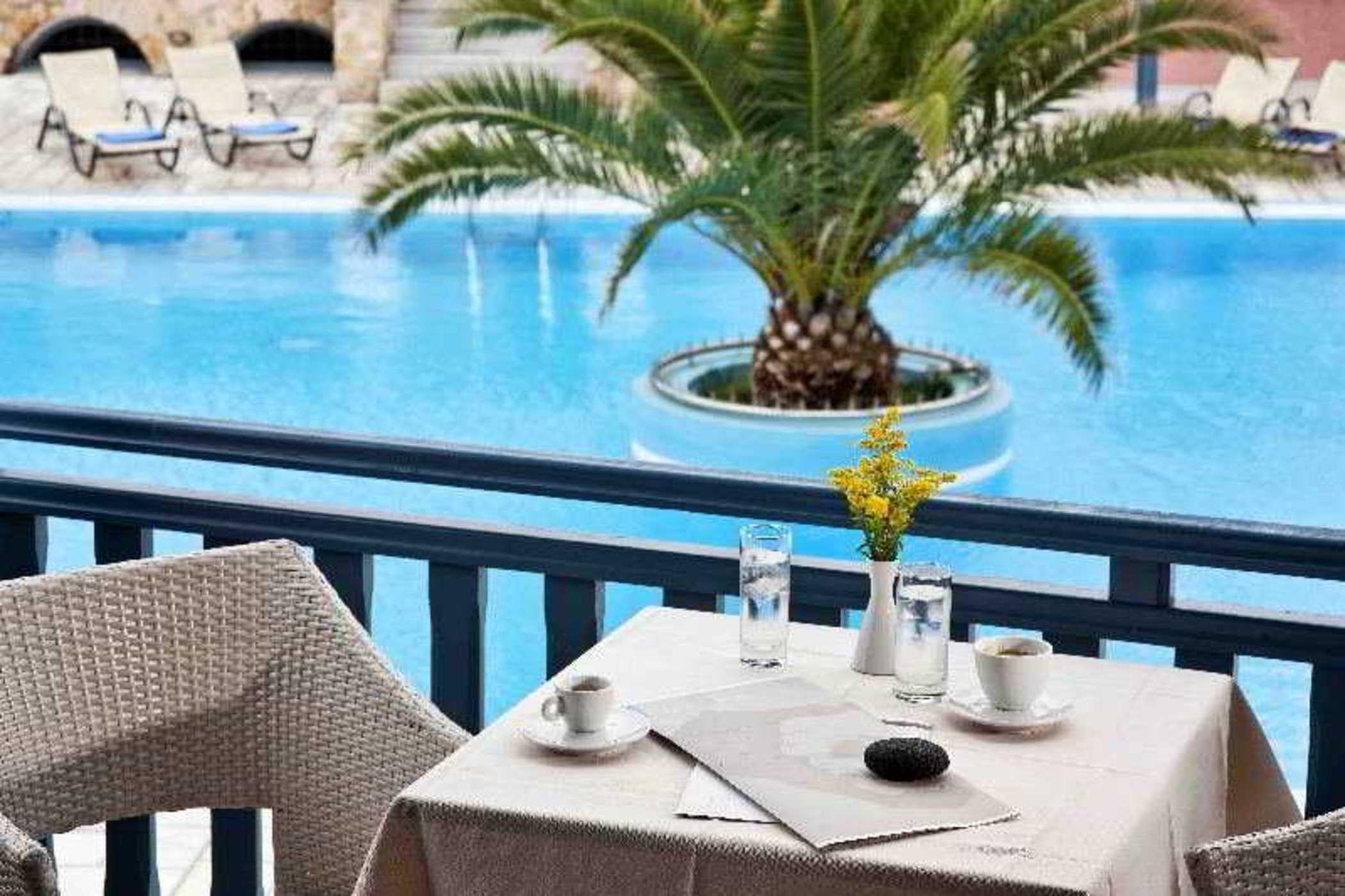 Aegean Plaza Hotel Kamári Екстериор снимка